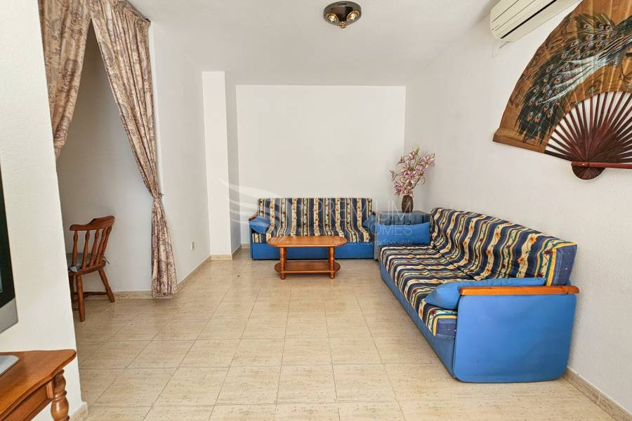 Sale - Apartment - Torrevieja - Centro